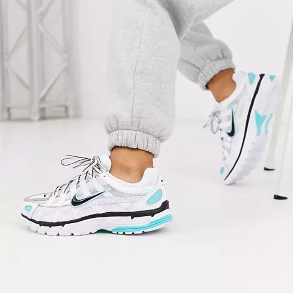 Nike Trainers - P-6000- womens size 8